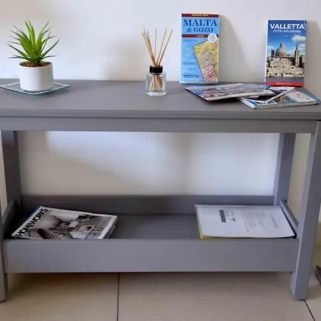 Charming & Cosy 1br, 5mins Walk To Sliema Ferries *
