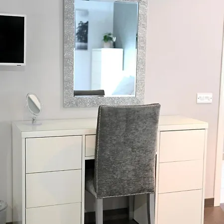 Charming & Cosy 1br, 5mins Walk To Sliema Ferries * Gzira