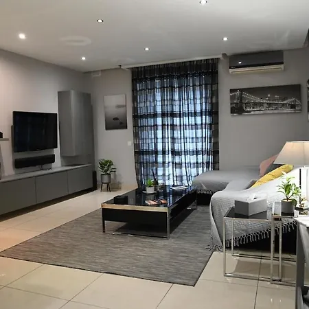 Charming & Cosy 1br, 5mins Walk To Sliema Ferries Appartement Gzira