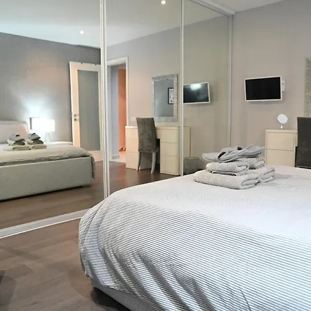 Charming & Cosy 1br, 5mins Walk To Sliema Ferries Appartement Gzira